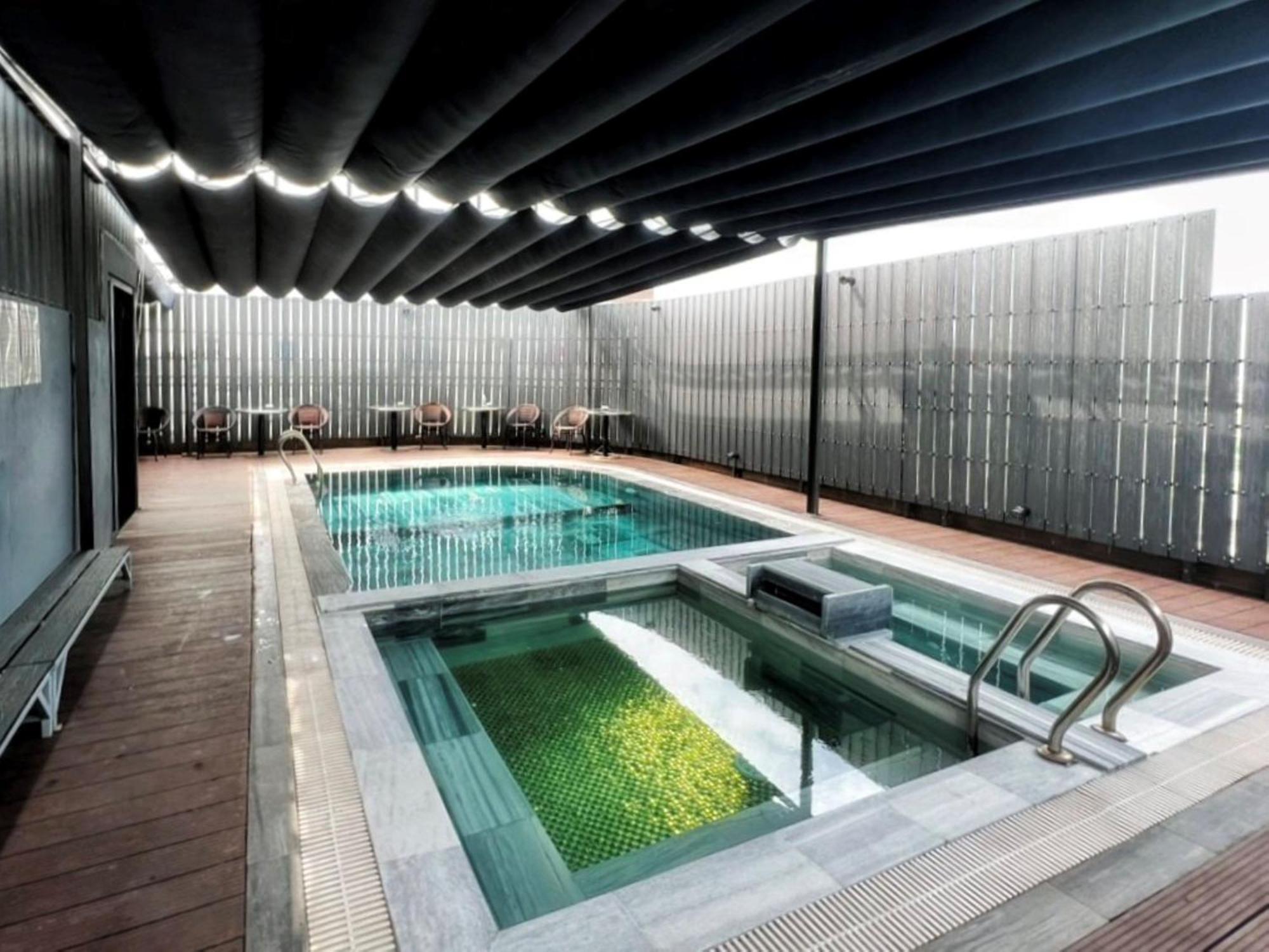 K Hotel Sauna And Massage Da Nang Bagian luar foto
