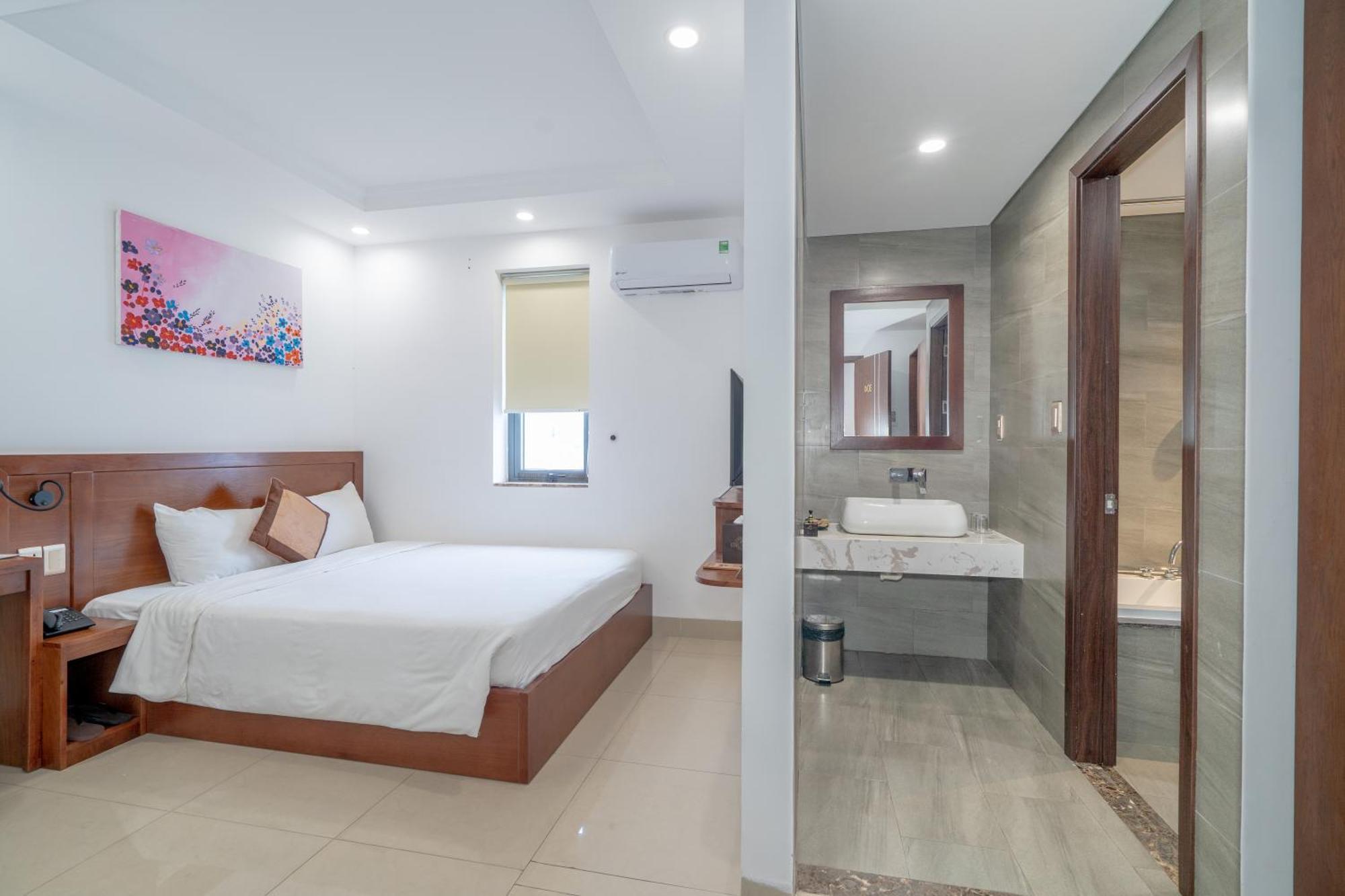 K Hotel Sauna And Massage Da Nang Bagian luar foto
